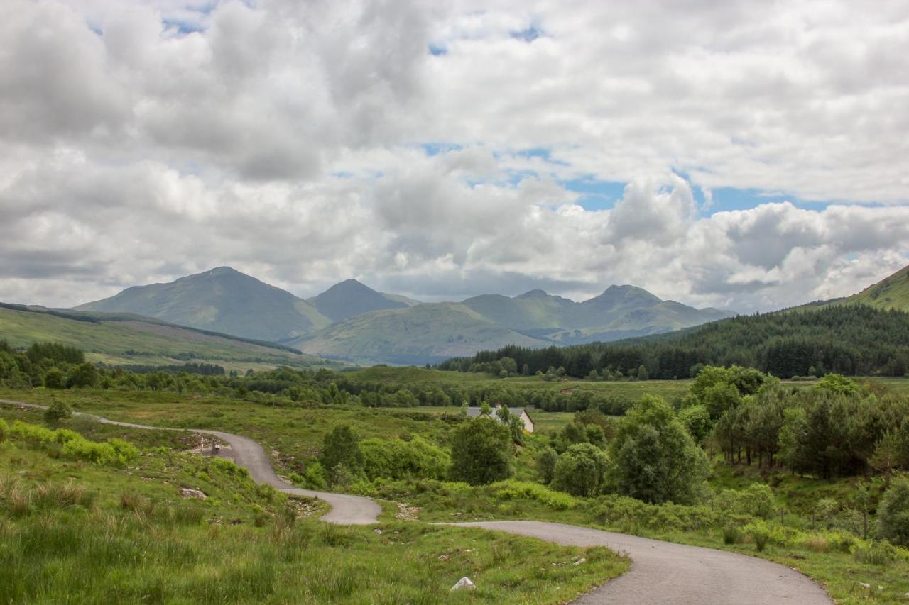 Glamping Hut - By The Way Campsite Tyndrum Eksteriør bilde